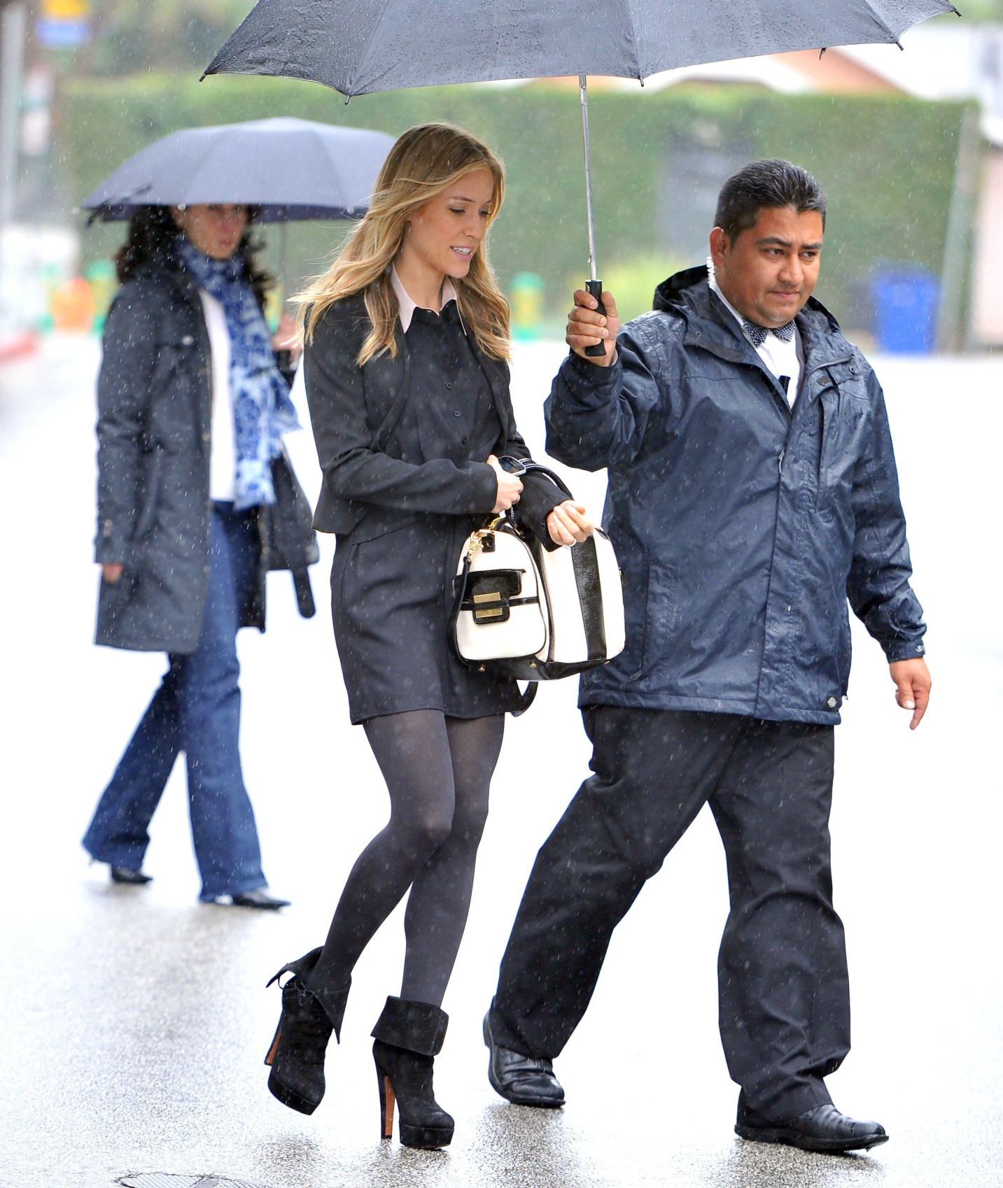 [CELEBRITY HOSIERY]Kristin Cavallari in nylon stockings,pantyhose,tights[9]