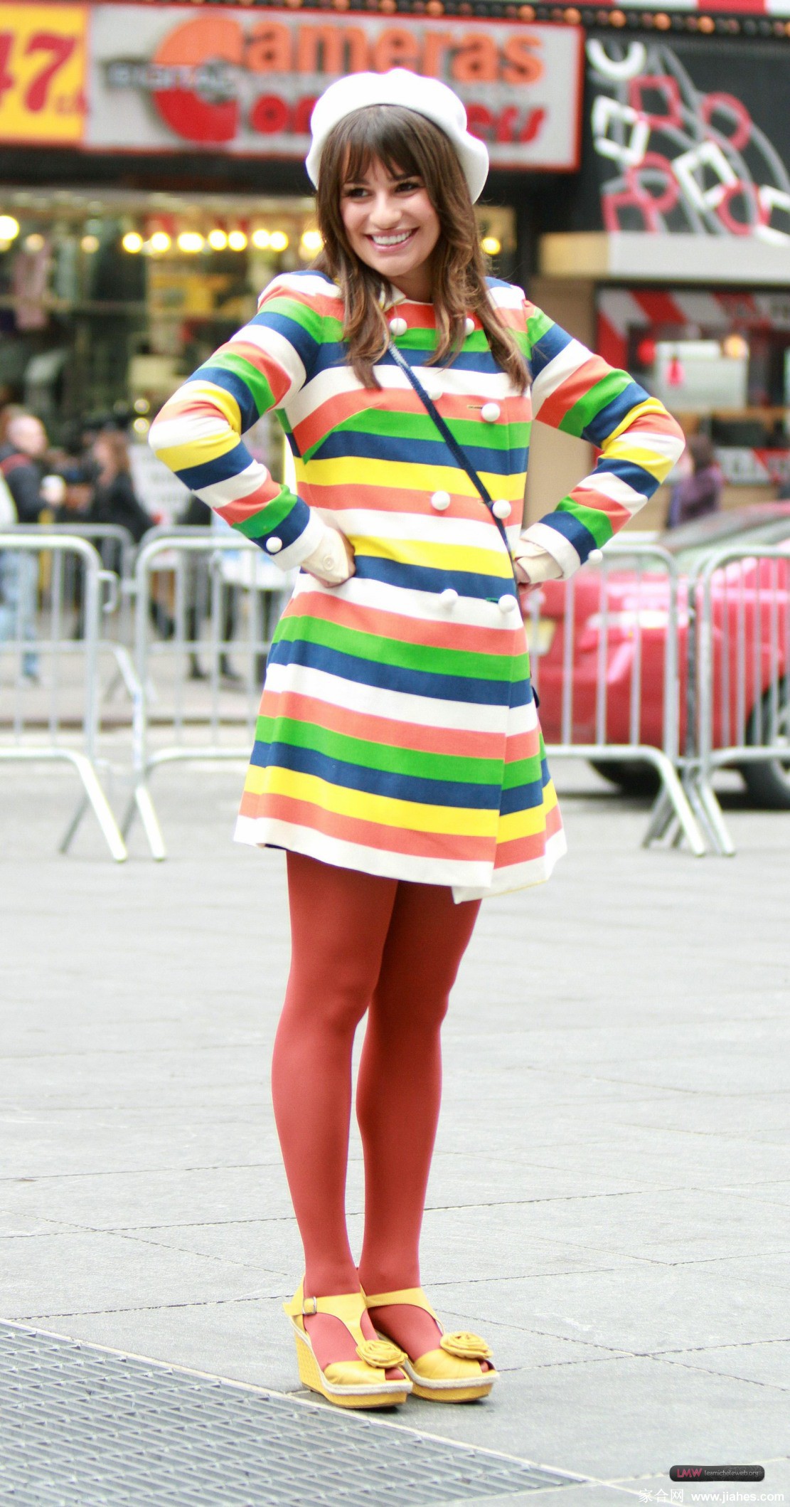 [CELEBRITY HOSIERY]Lea Michele in nylon stockings,pantyhose,tights 3[2]