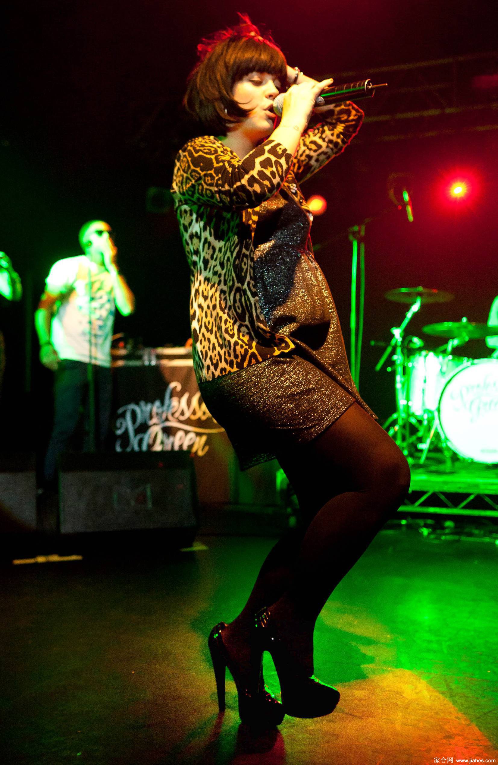 [CELEBRITY NYLON]Lily Allen in nylon stockings,pantyhose,tights 3[10]