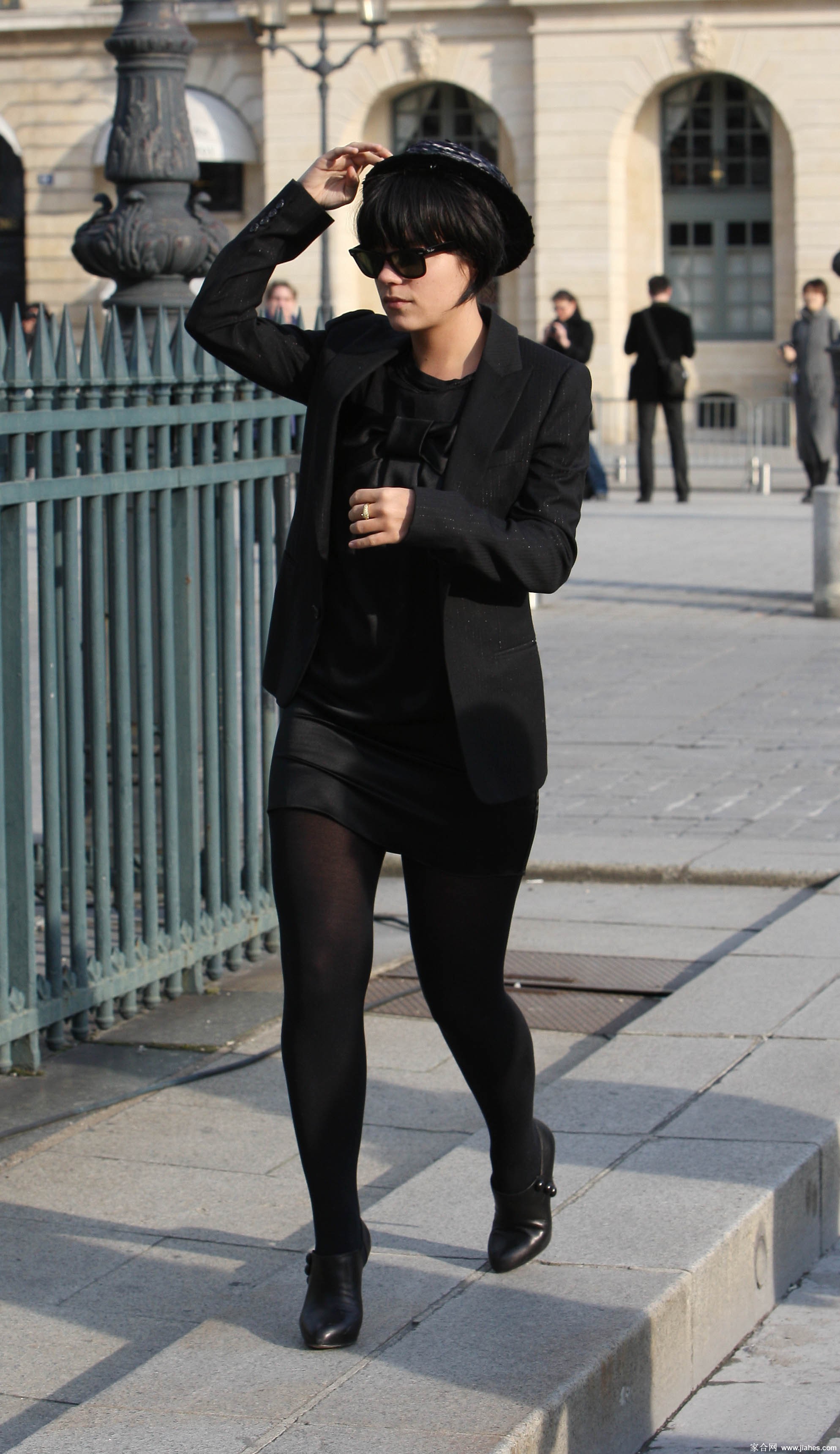 [CELEBRITY HOSIERY]Lily Allen in nylon stockings,pantyhose,tights 16[7]