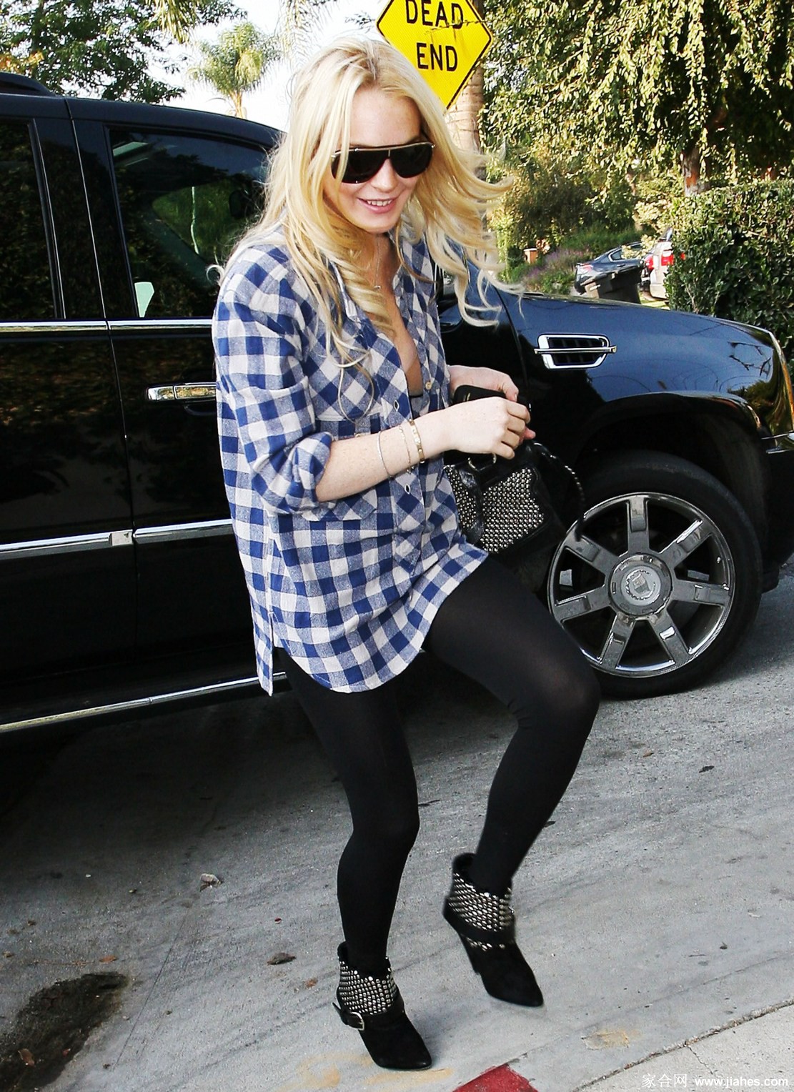[CELEBRITY PANTYHOSE]Lindsay Lohan in nylon stockings,pantyhose,tights 6[3]
