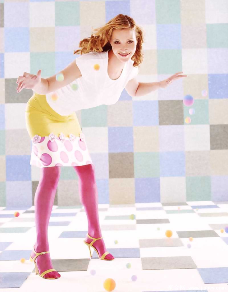 [CELEBRITY PANTYHOSE]Lisa Kudrow in nylon stockings,pantyhose,tights