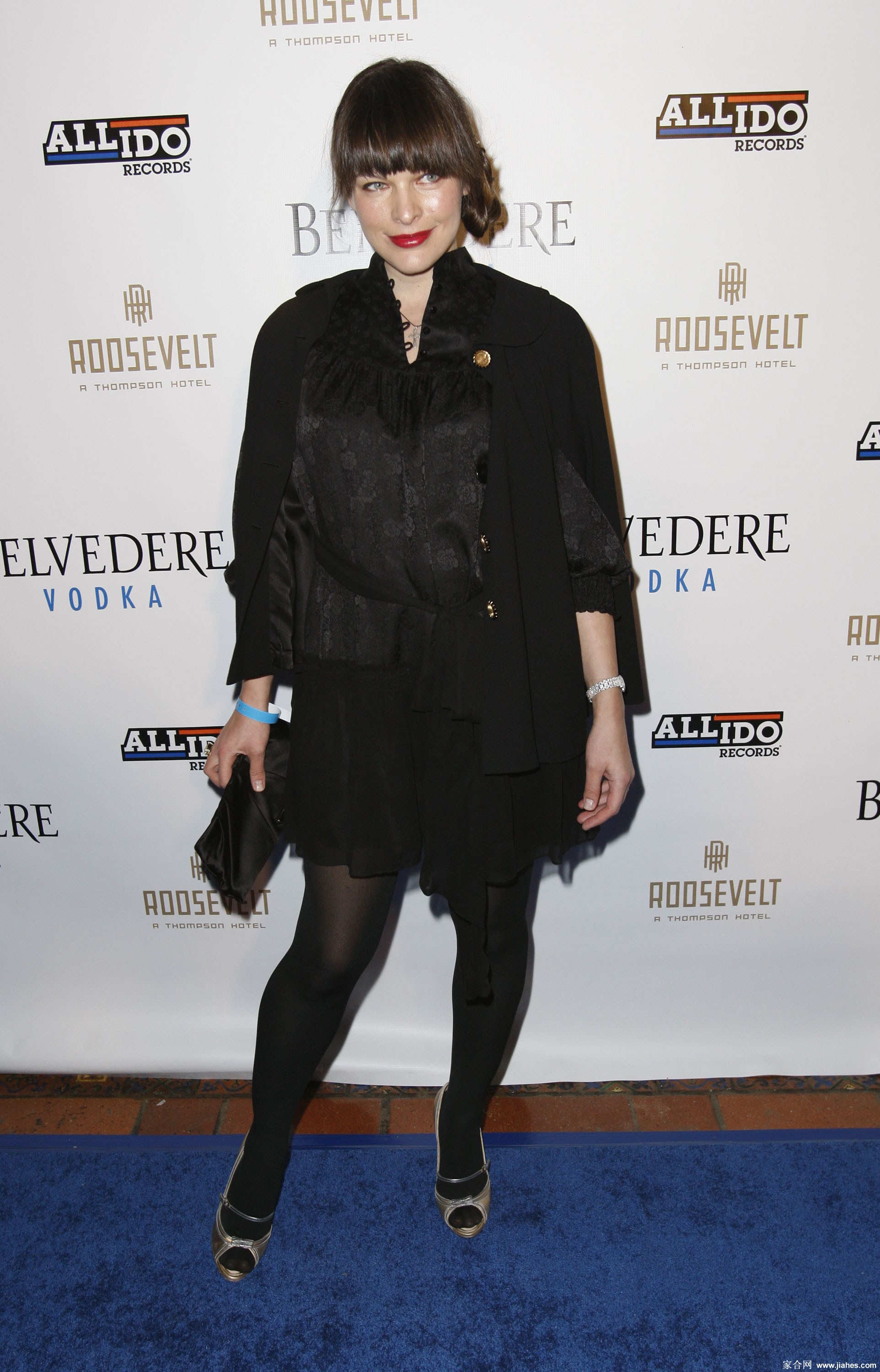 [CELEBRITY HOSIERY]Milla Jovovich in nylon stockings,pantyhose,tights 2[3]