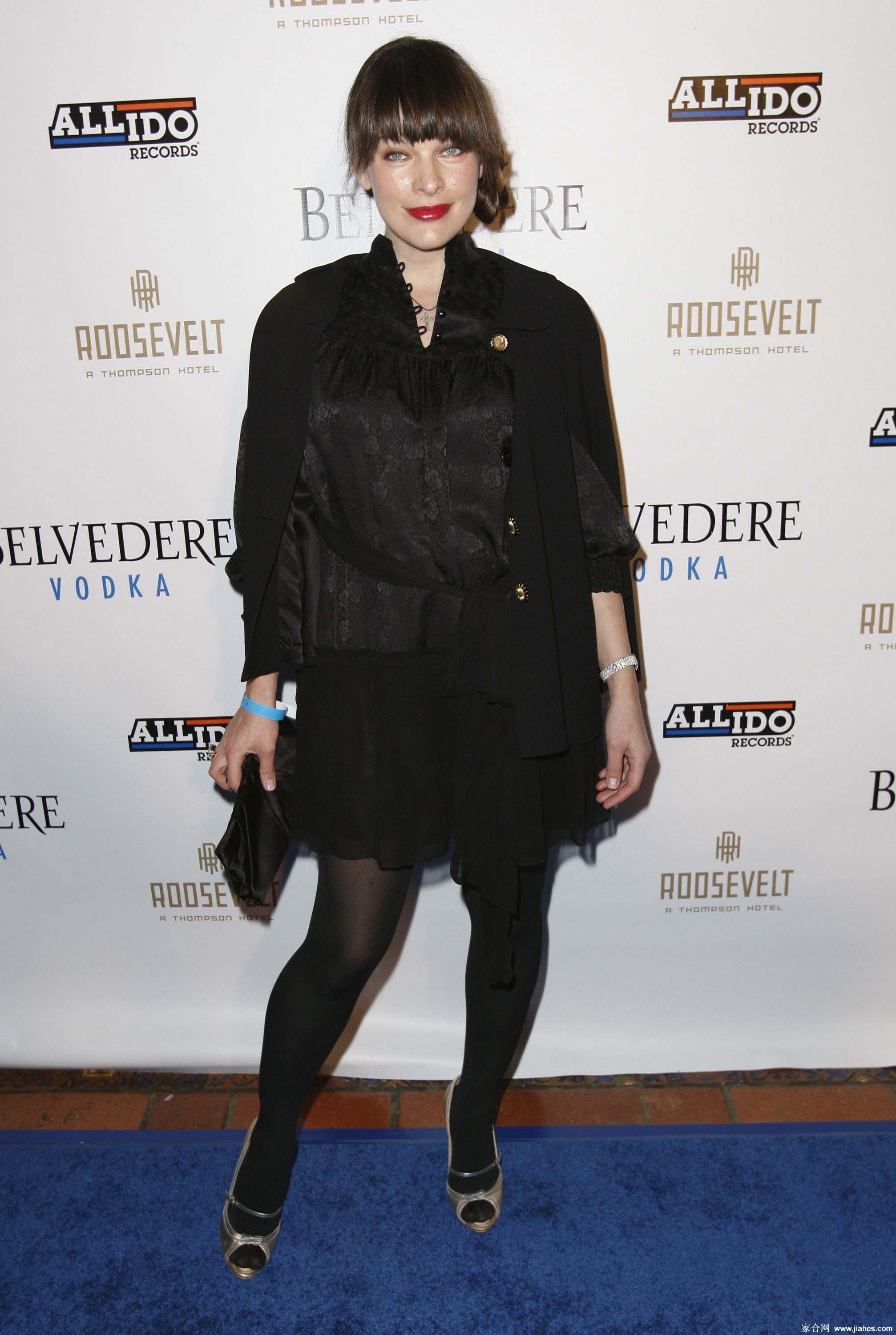 [CELEBRITY HOSIERY]Milla Jovovich in nylon stockings,pantyhose,tights 2[6]