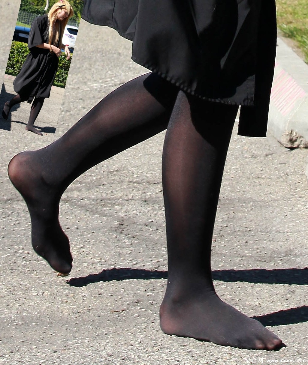 [CELEBRITY HOSIERY]Mischa Barton in nylon stockings,pantyhose,tights 10[2]