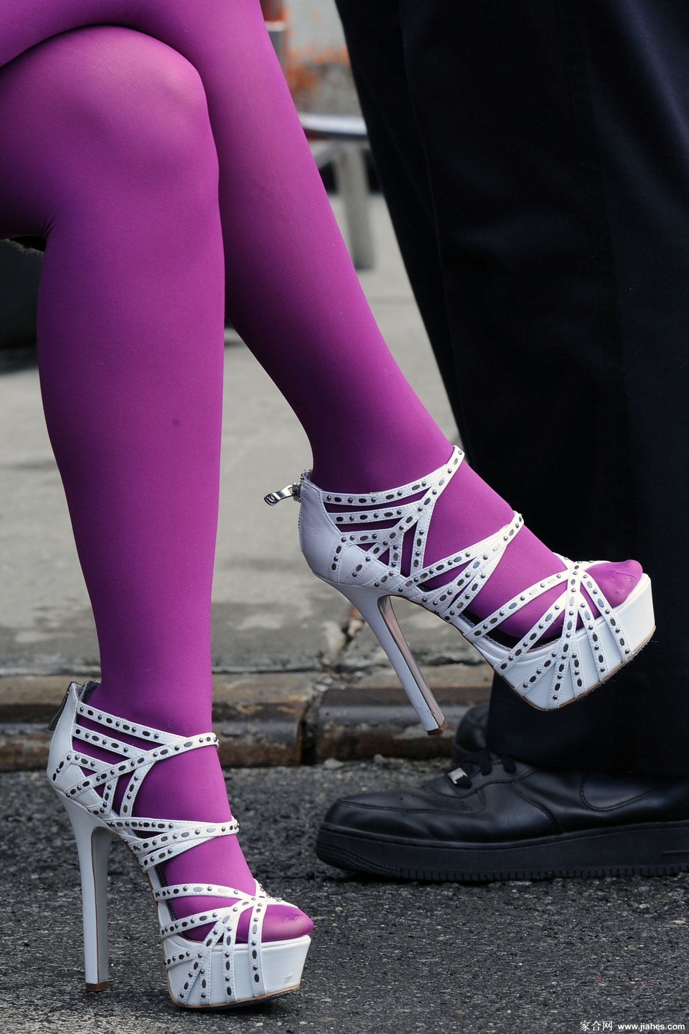 [CELEBRITY HOSIERY]Mischa Barton in nylon stockings,pantyhose,tights 13[4]