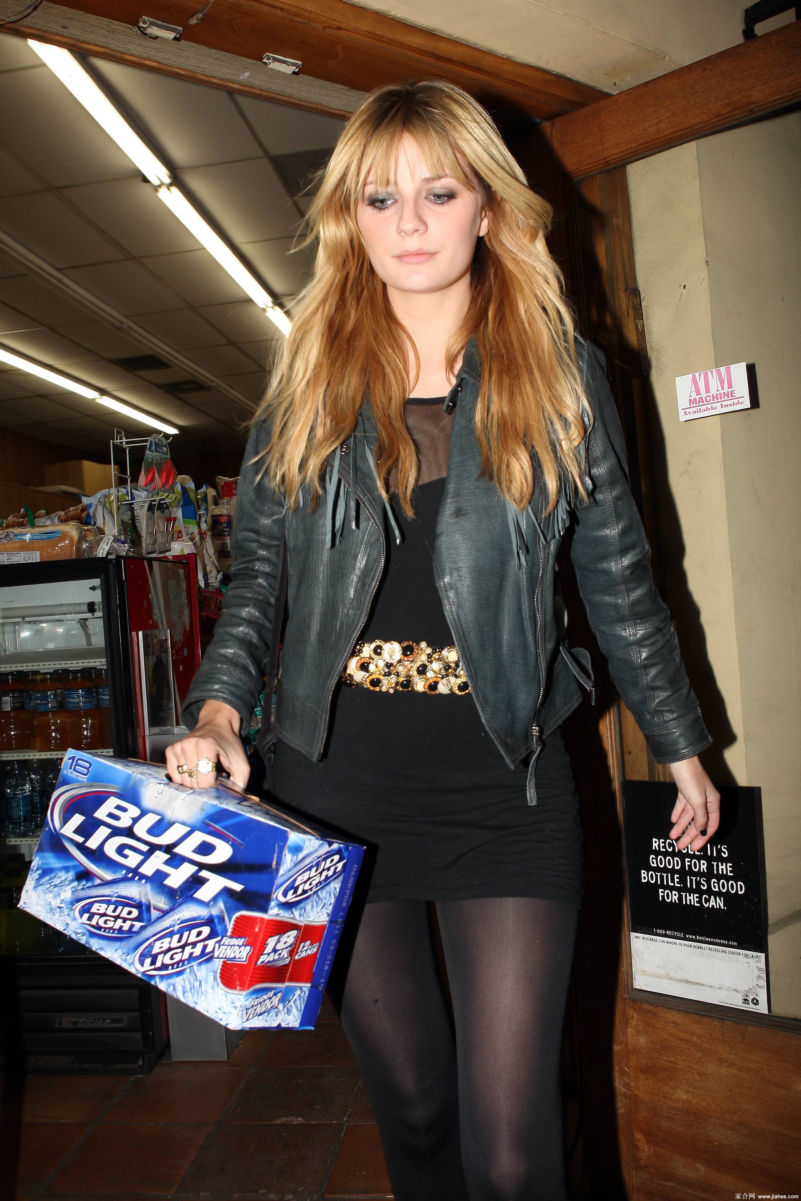 [CELEBRITY HOSIERY]Mischa Barton in nylon stockings,pantyhose,tights 15[9]