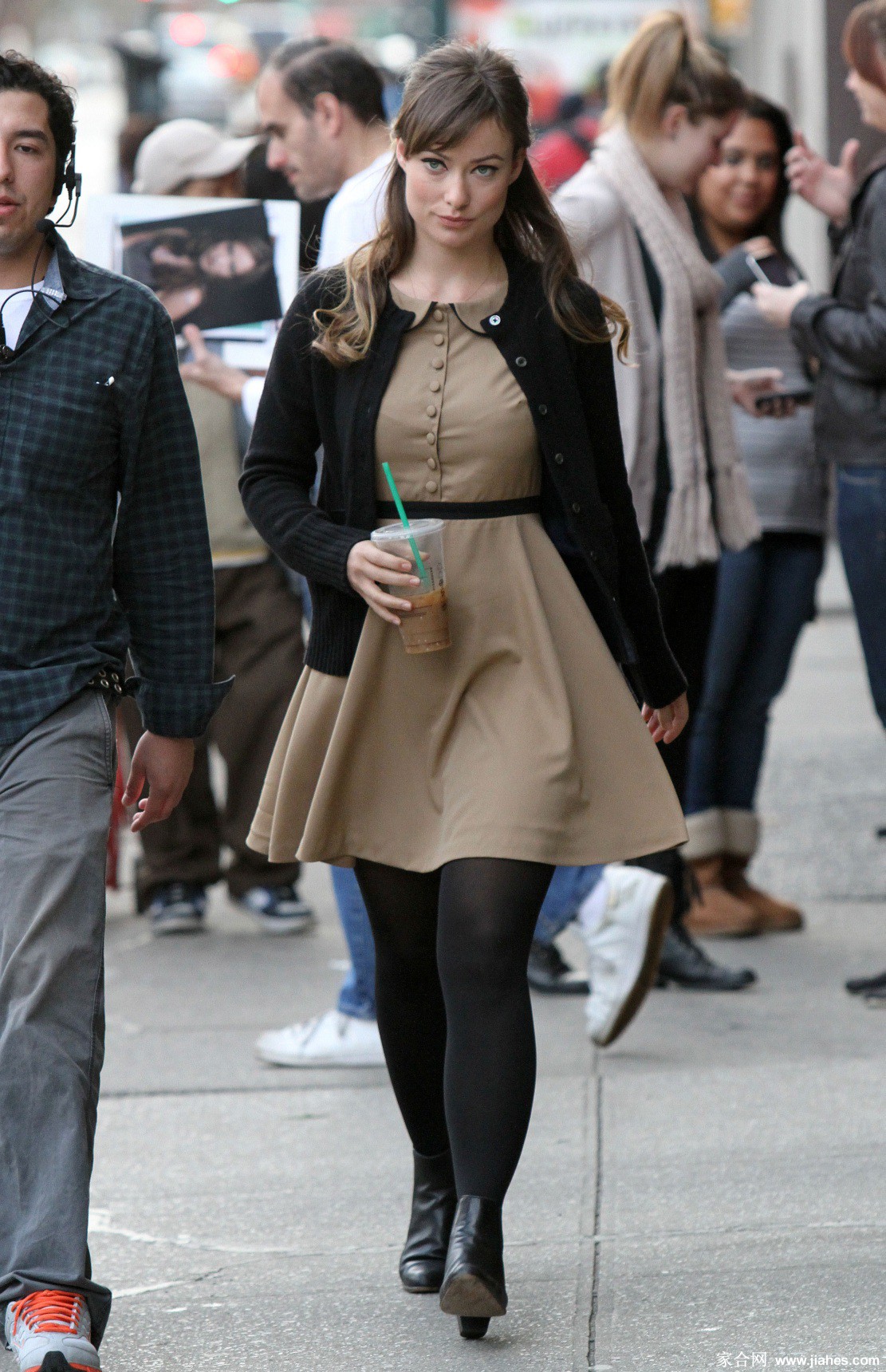 [CELEBRITY HOSIERY]Olivia Wilde in nylon stockings,pantyhose,tights 12[10]