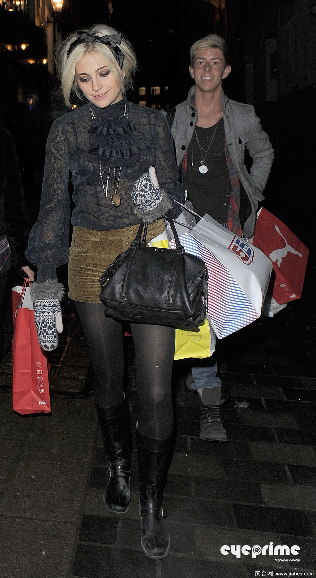 [CELEBRITY HOSIERY]Pixie Lott in nylon stockings,pantyhose,tights 7[3]