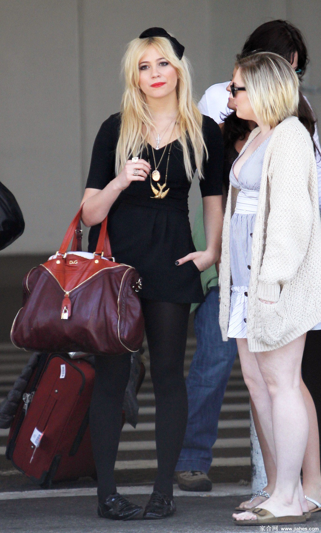 [CELEBRITY HOSIERY]Pixie Lott in nylon stockings,pantyhose,tights 12[9]