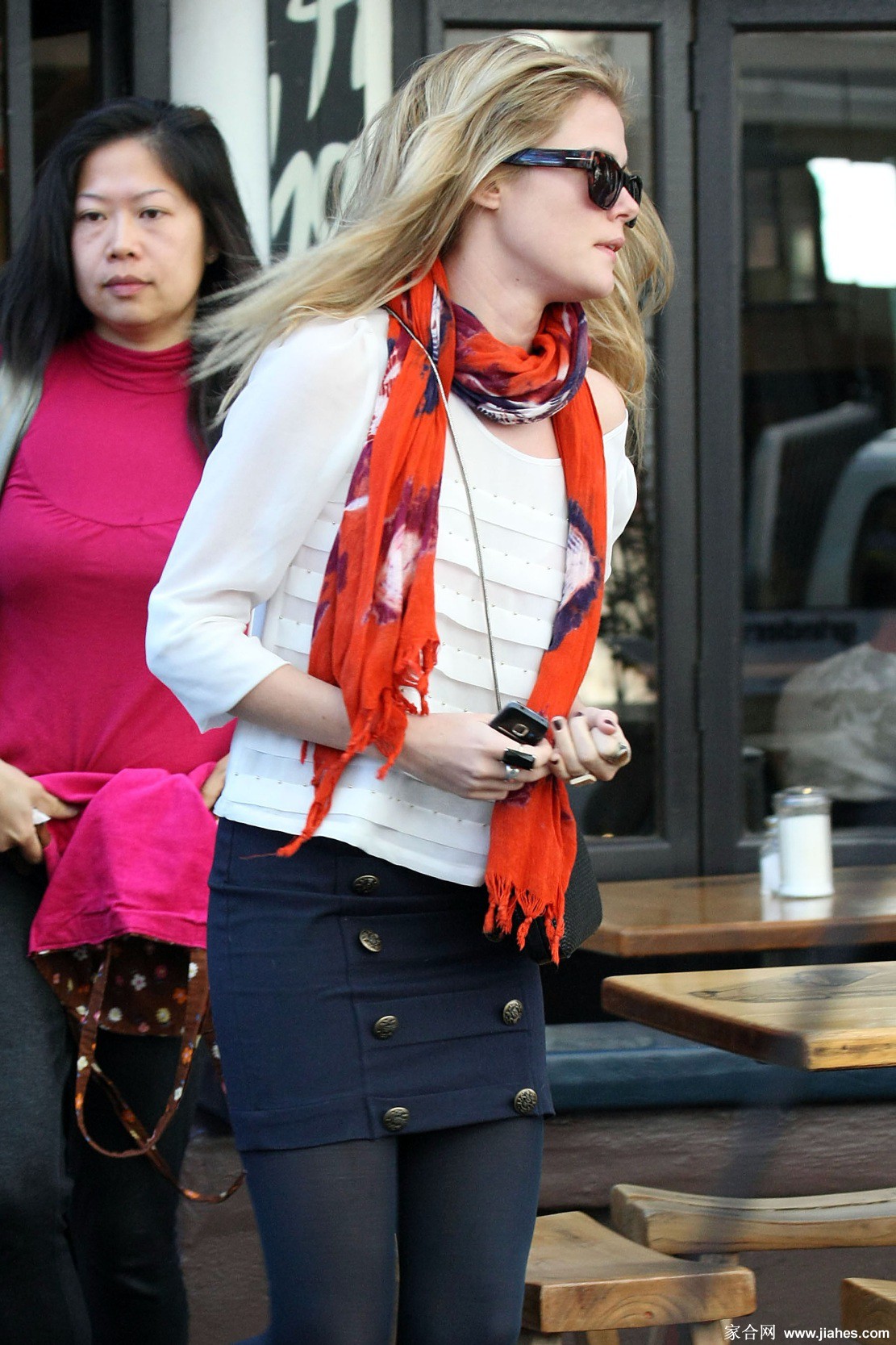 [CELEBRITY PANTYHOSE]Rachael Taylor in nylon stockings,pantyhose,tights[4]