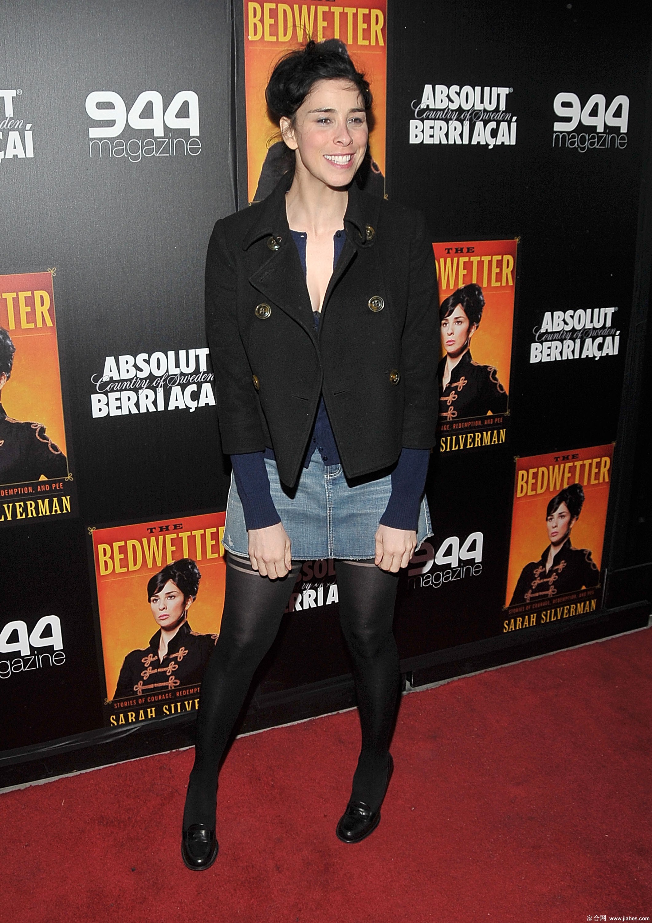 [CELEBRITY NYLON]Sarah Silverman in nylon stockings,pantyhose,tights[10]