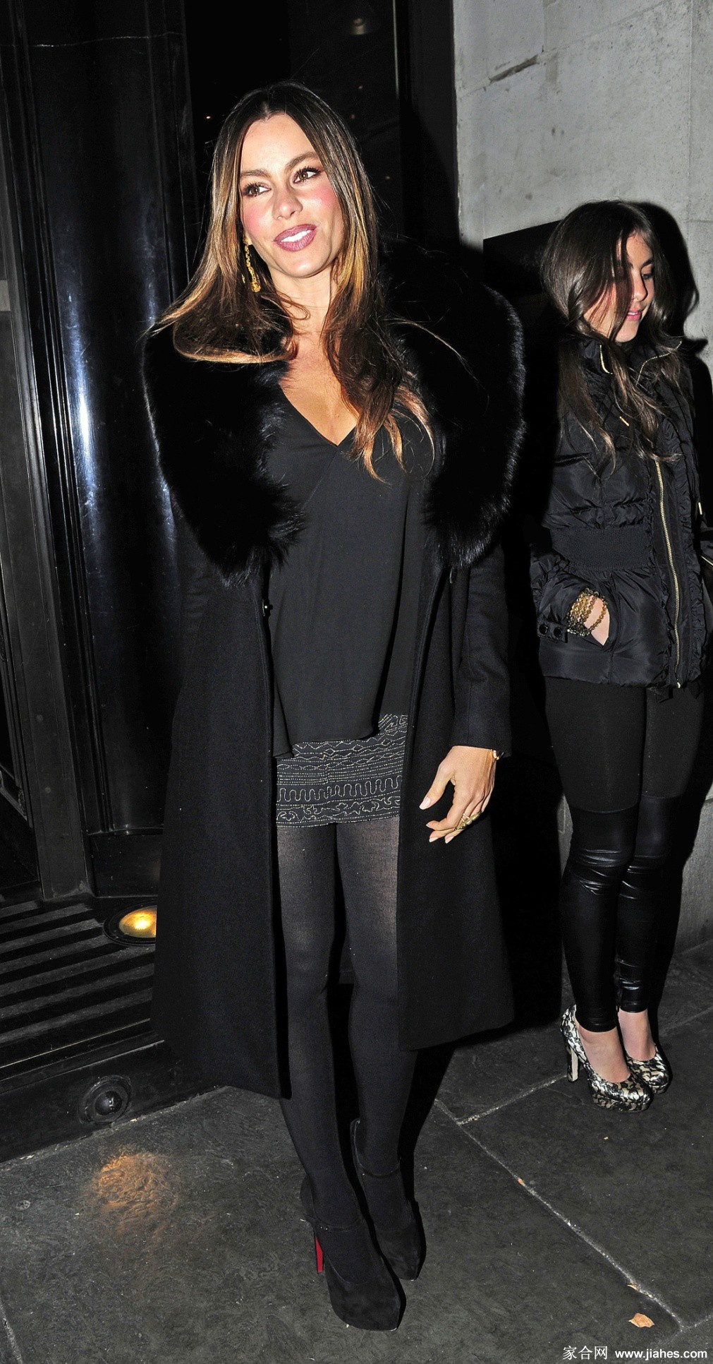 [CELEBRITY HOSIERY]Sofia Vergara in nylon stockings,pantyhose,tights 10[4]
