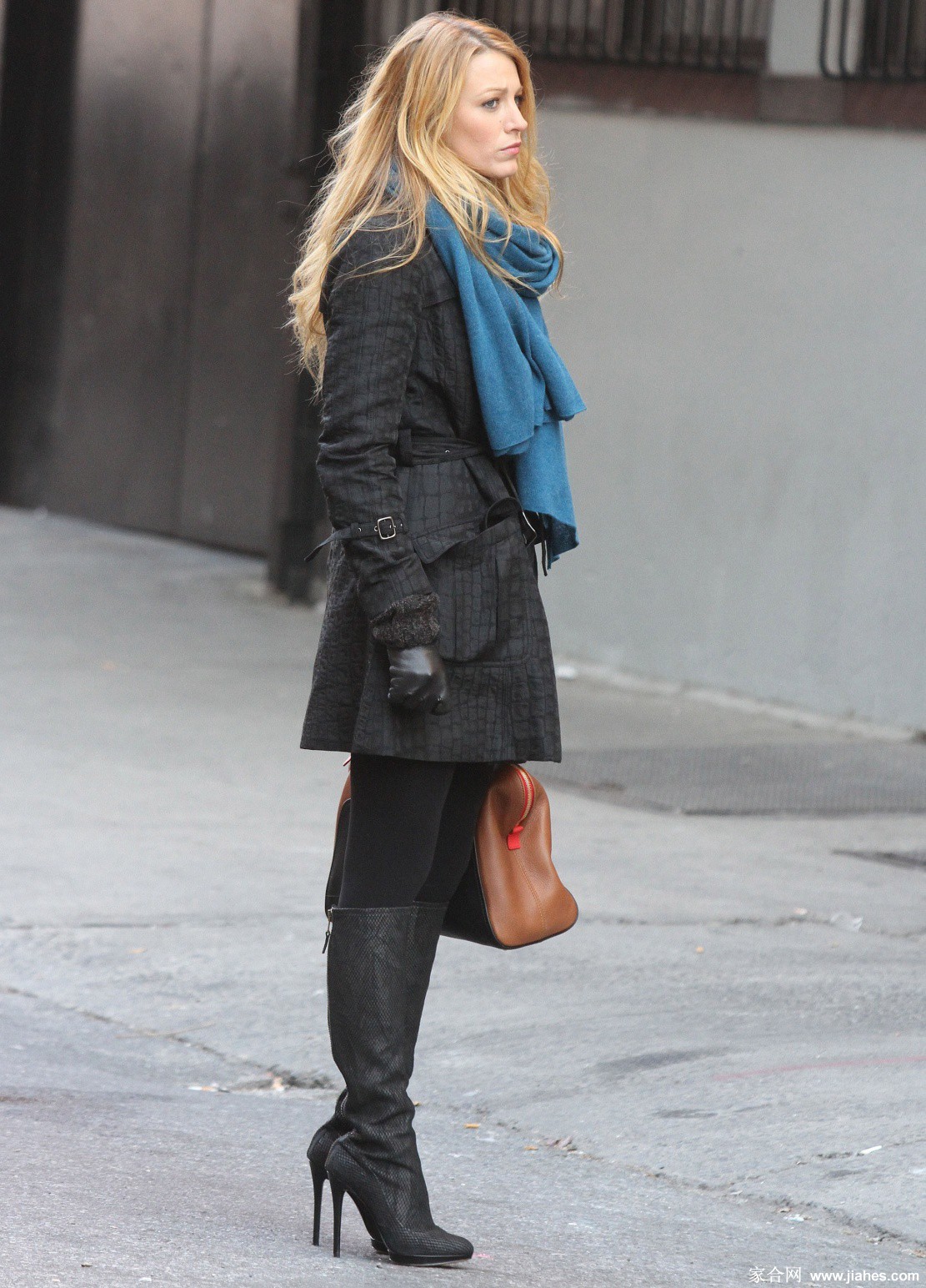 [CELEBRITY PANTYHOSE]Blake Lively in nylon stockings,pantyhose,tights[2]