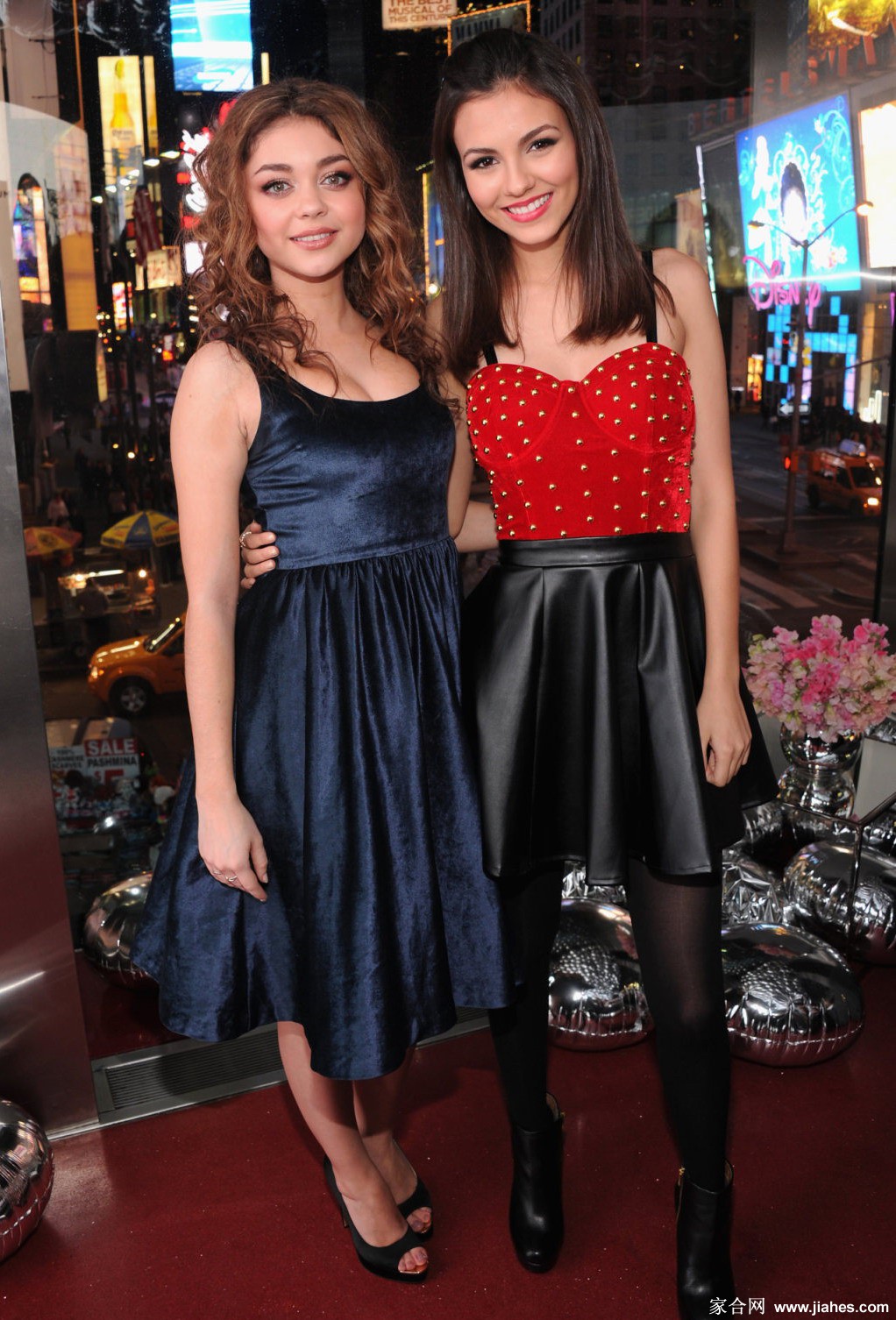 [CELEBRITY PANTYHOSE]Victoria Justice in nylon stockings,pantyhose,tights 3[6]