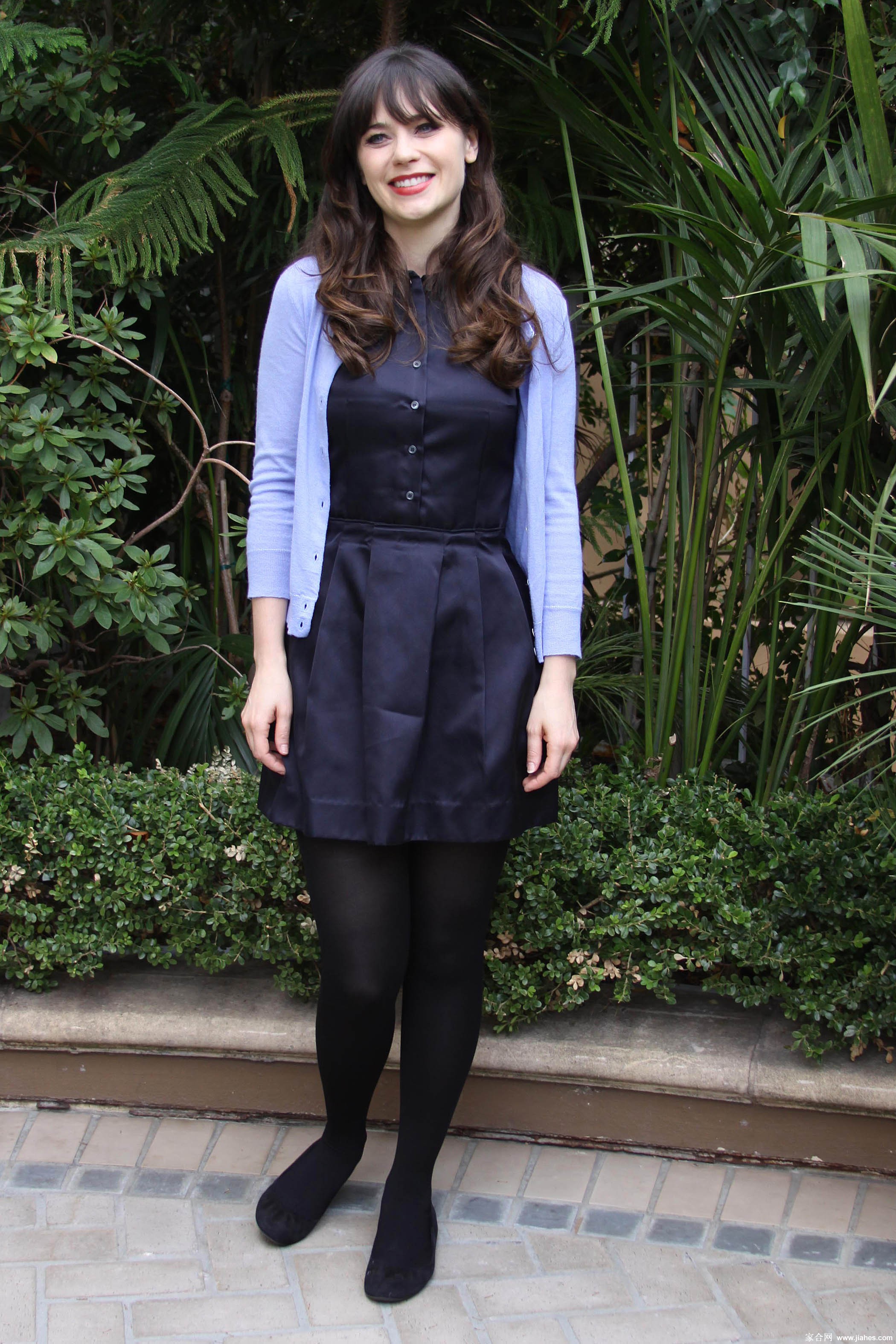 [CELEBRITY PANTYHOSE]Zooey Deschanel in nylon stockings,pantyhose,tights 19[2]