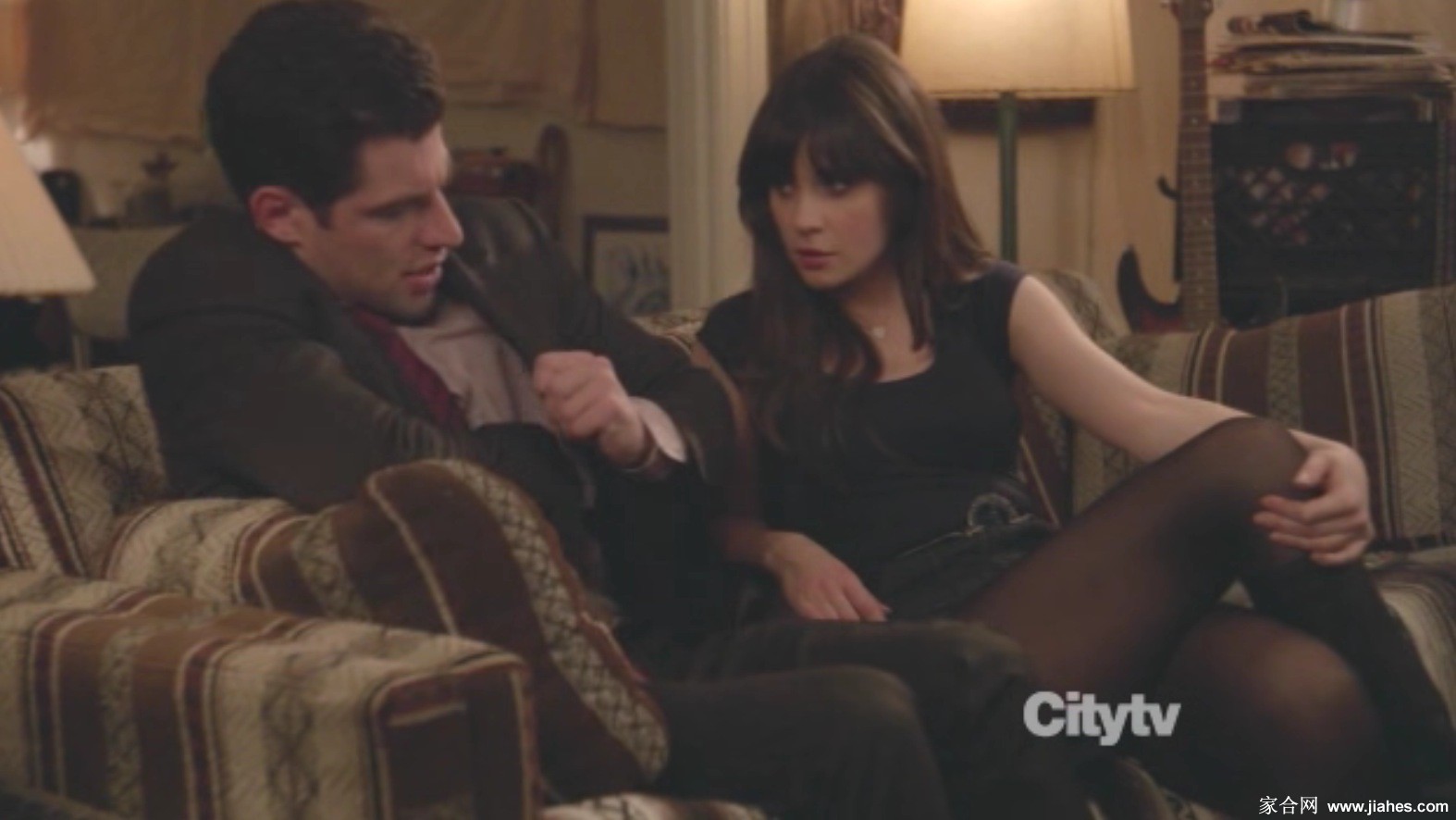 [CELEBRITY NYLON]Zooey Deschanel in nylon stockings,pantyhose,tights 21[7]