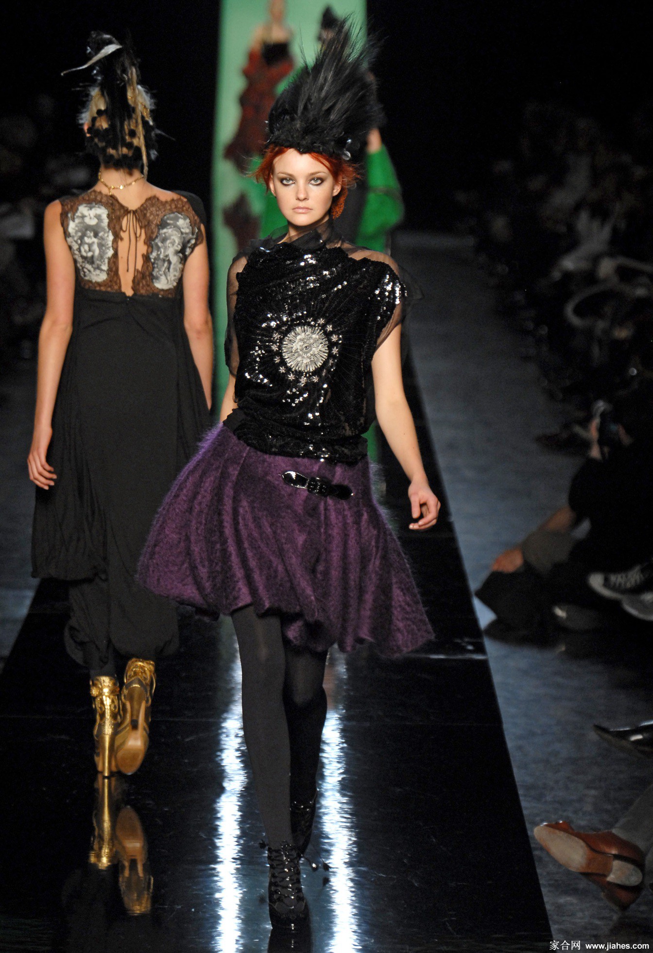 [CELEBRITY HOSIERY]Caroline Trentini in nylon stockings,pantyhose,tights 2