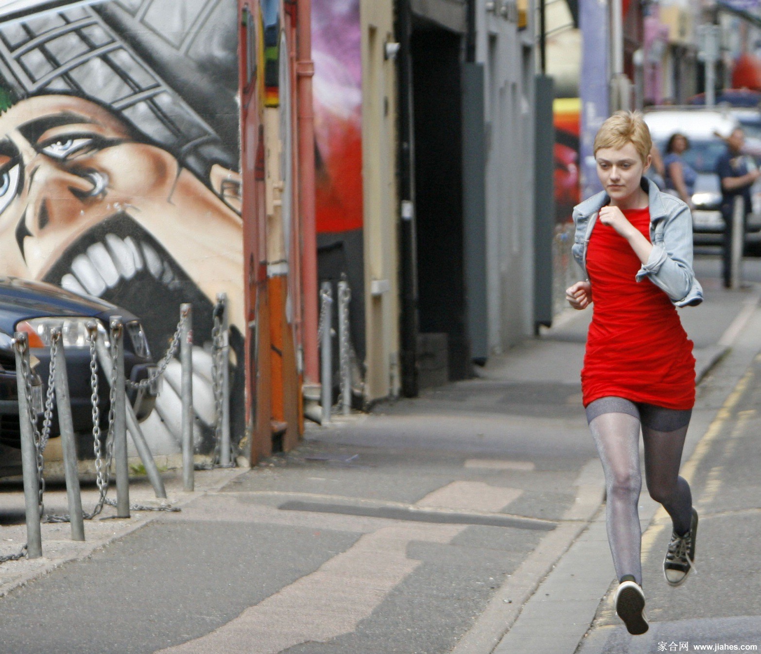 [CELEBRITY PANTYHOSE]Dakota Fanning in nylon stockings,pantyhose,tights 2[4]