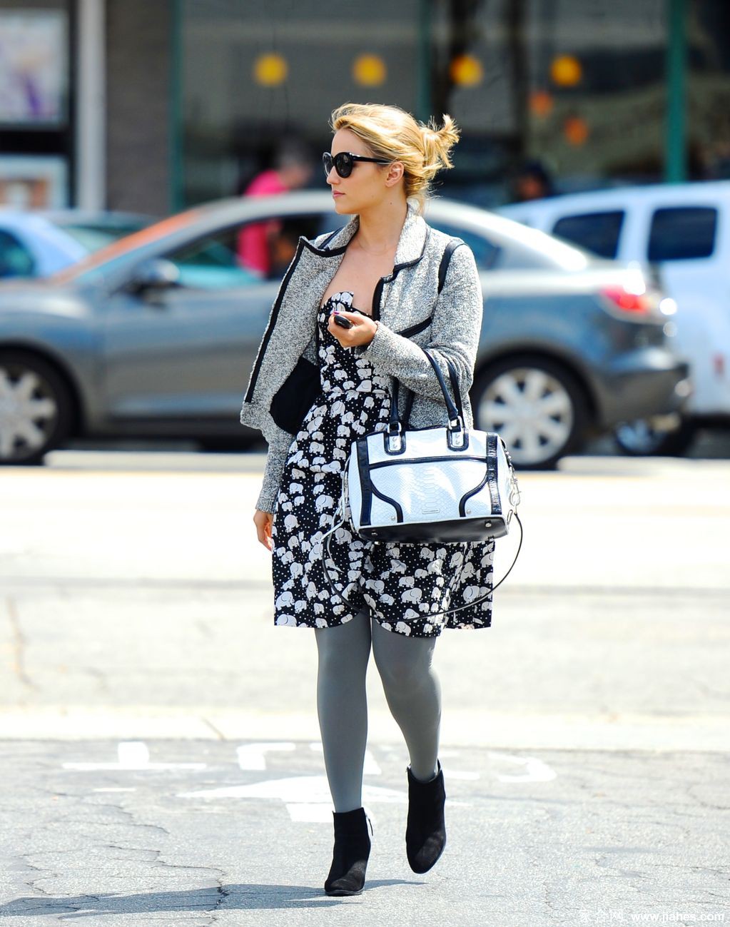 [CELEBRITY PANTYHOSE]Dianna Agron in nylon stockings,pantyhose,tights 8[3]