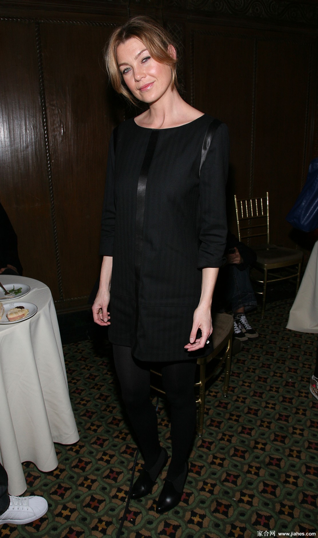 [CELEBRITY NYLON]Ellen Pompeo in nylon stockings,pantyhose,tights[2]