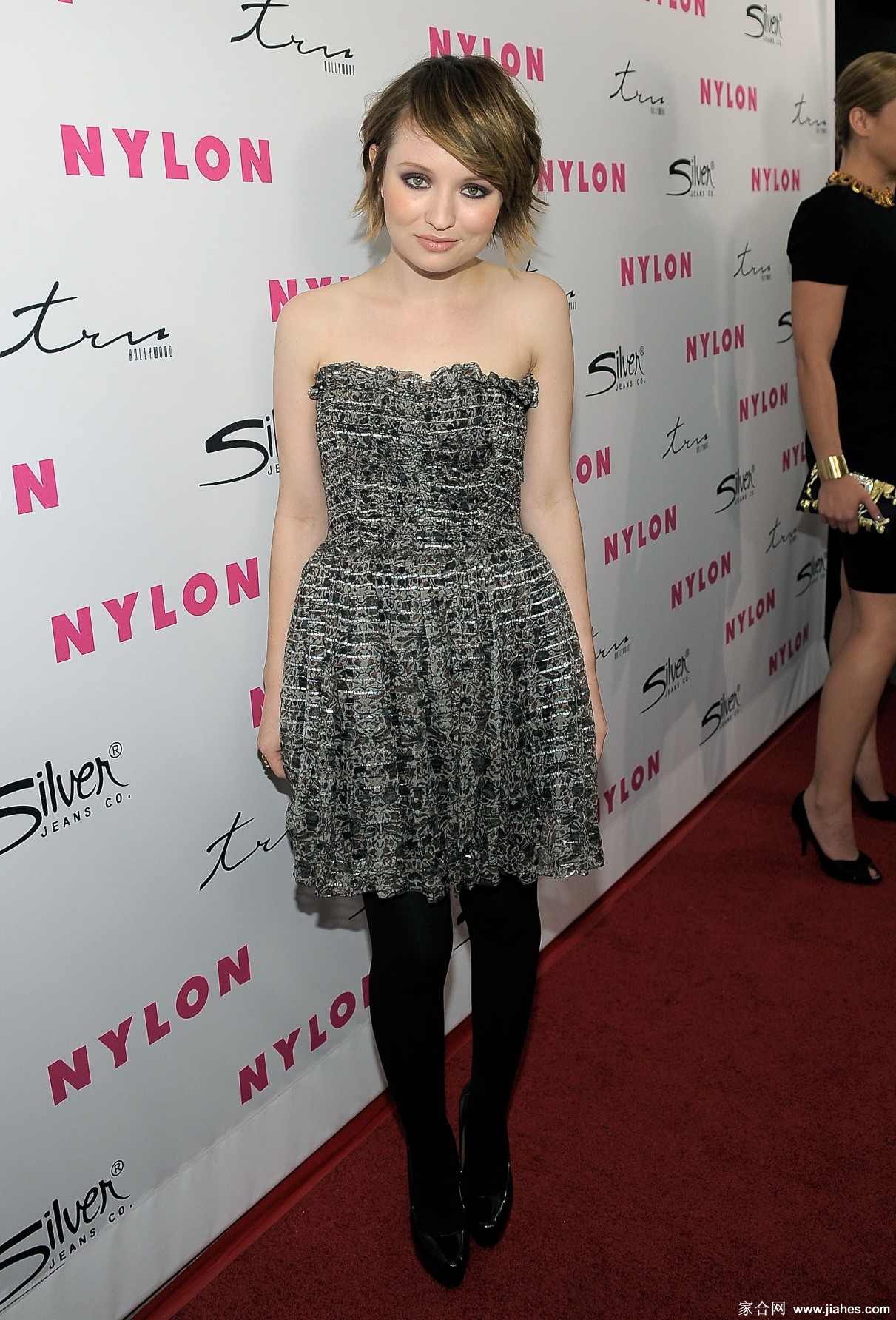 [CELEBRITY PANTYHOSE]Emily Browning in nylon stockings,pantyhose,tights 2[3]