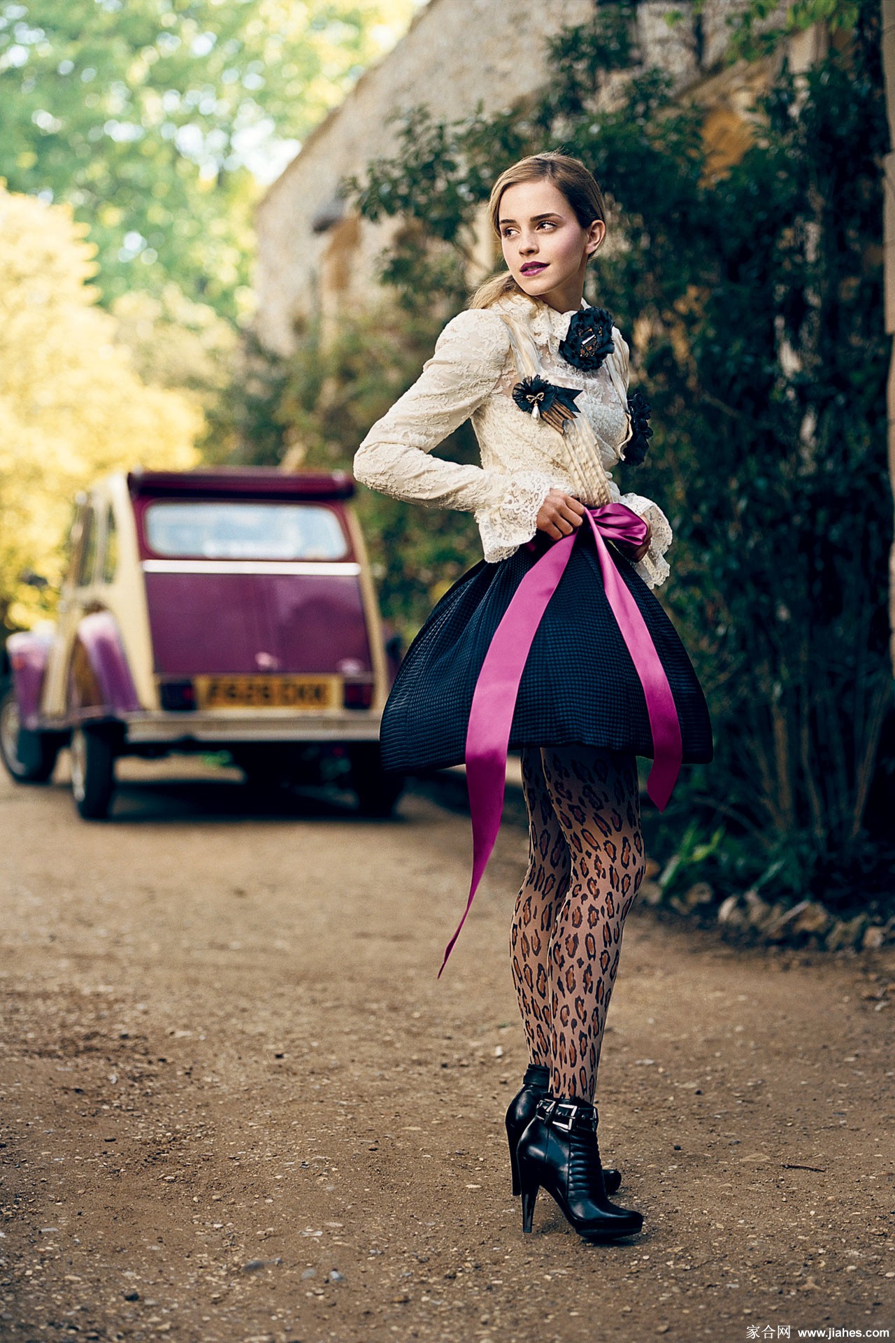 [CELEBRITY HOSIERY]Emma Watson in nylon stockings,pantyhose,tights 2[7]