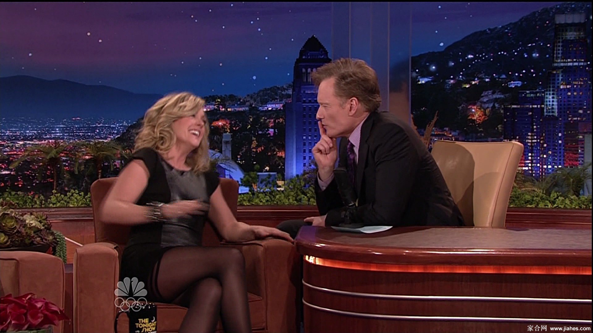 [CELEBRITY PANTYHOSE]Jane Krakowski in nylon stockings,pantyhose,tights[4]