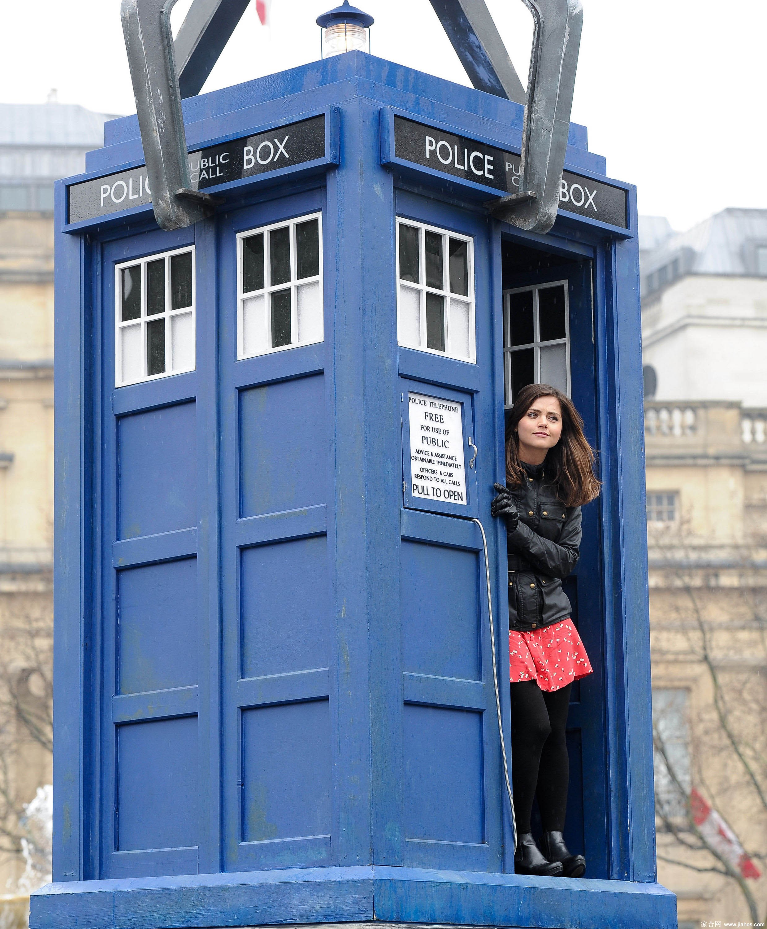 [CELEBRITY PANTYHOSE]Jenna-Louise Coleman in nylon stockings,pantyhose,tights 4[9]