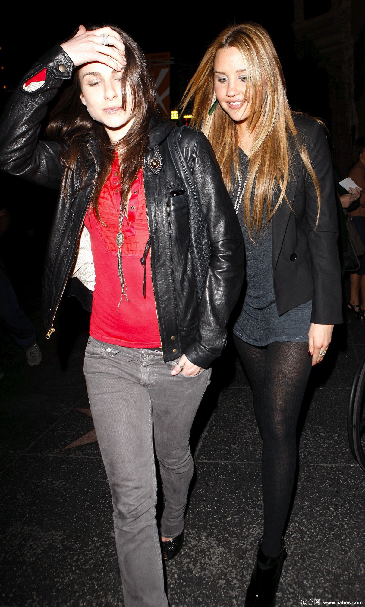 [CELEBRITY PANTYHOSE]Amanda Bynes in nylon stockings,pantyhose,tights[9]