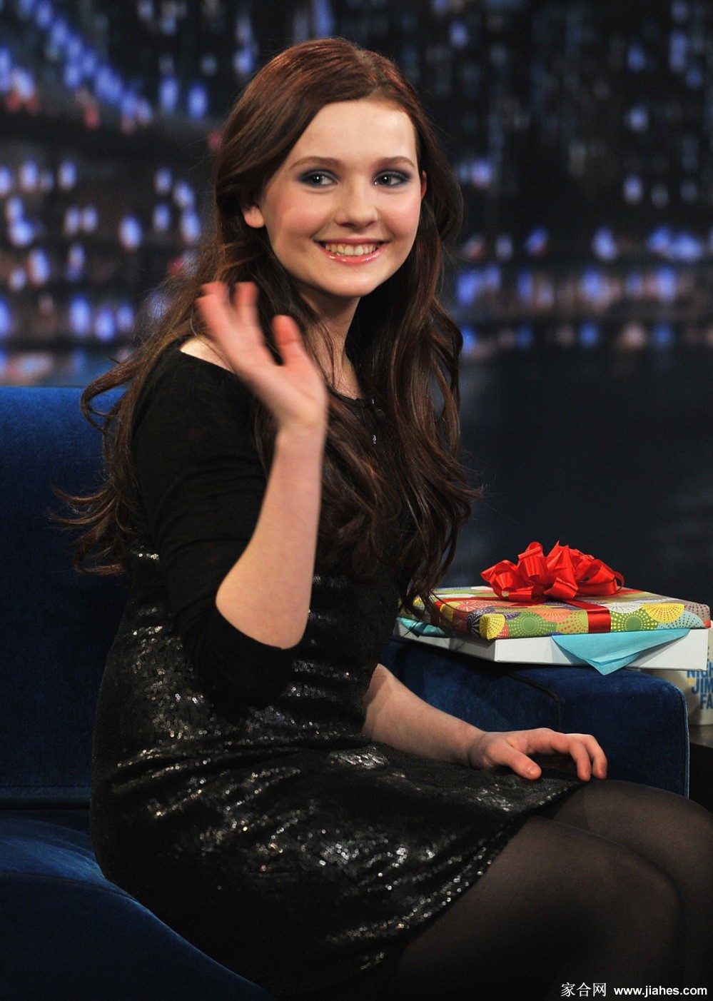 [CELEBRITY NYLON]Abigail Breslin in nylon stockings,pantyhose,tights[3]
