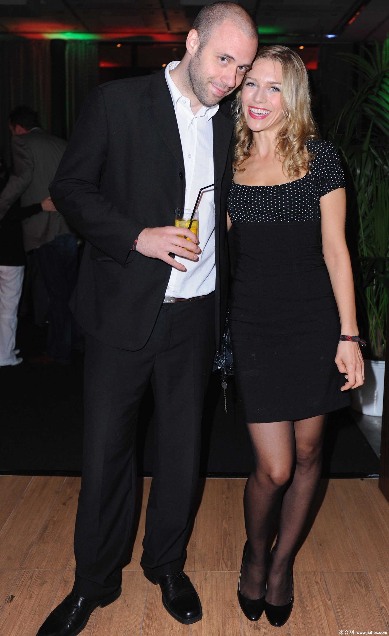 [CELEBRITY PANTYHOSE]Julia Dietze in nylon stockings,pantyhose,tights 3[9]