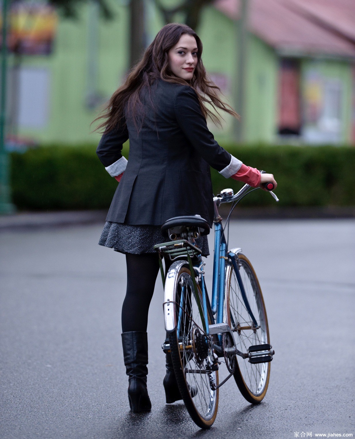 [CELEBRITY NYLON]Kat Dennings in nylon stockings,pantyhose,tights