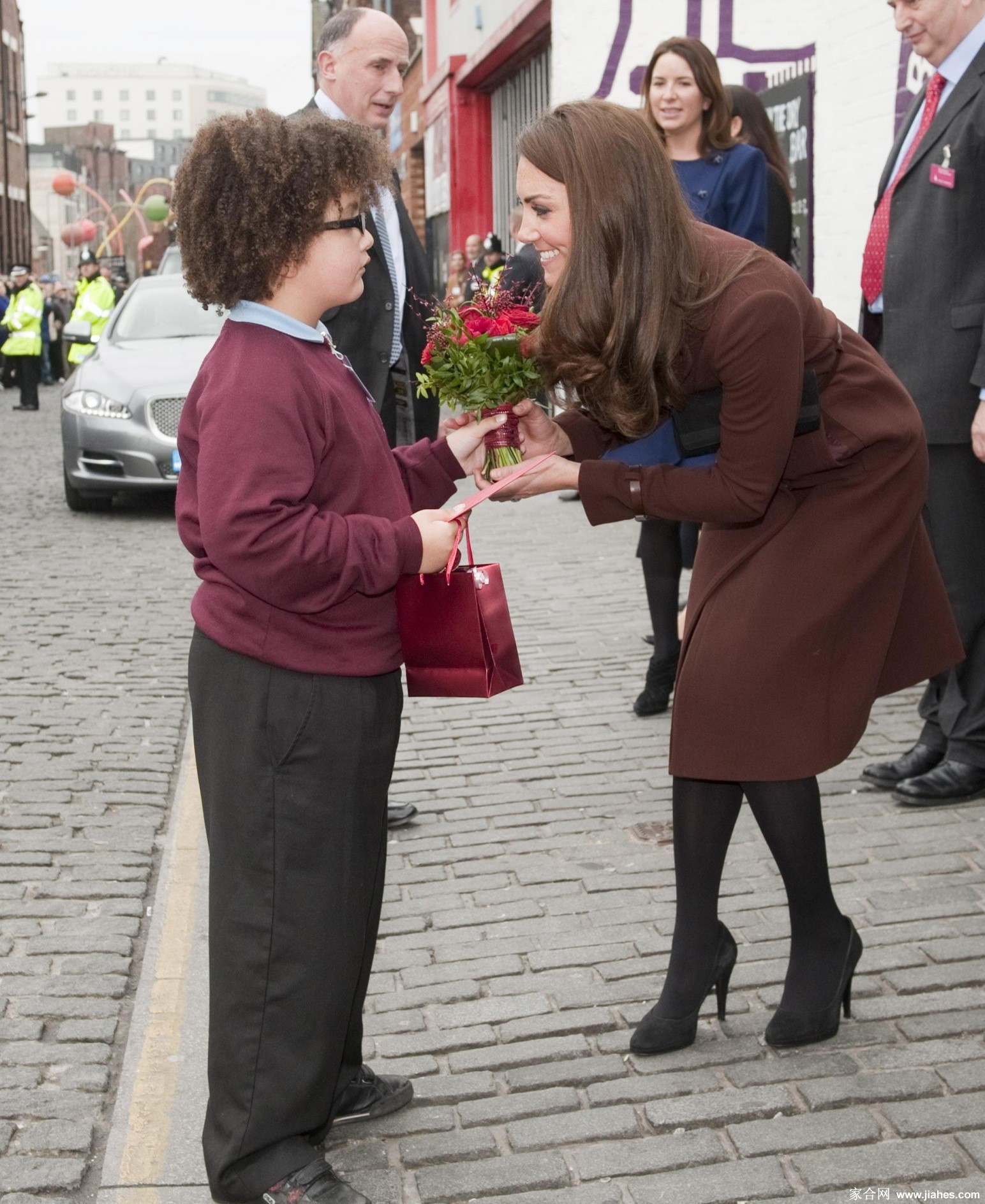 [CELEBRITY NYLON]Kate Middleton in nylon stockings,pantyhose,tights 3[8]
