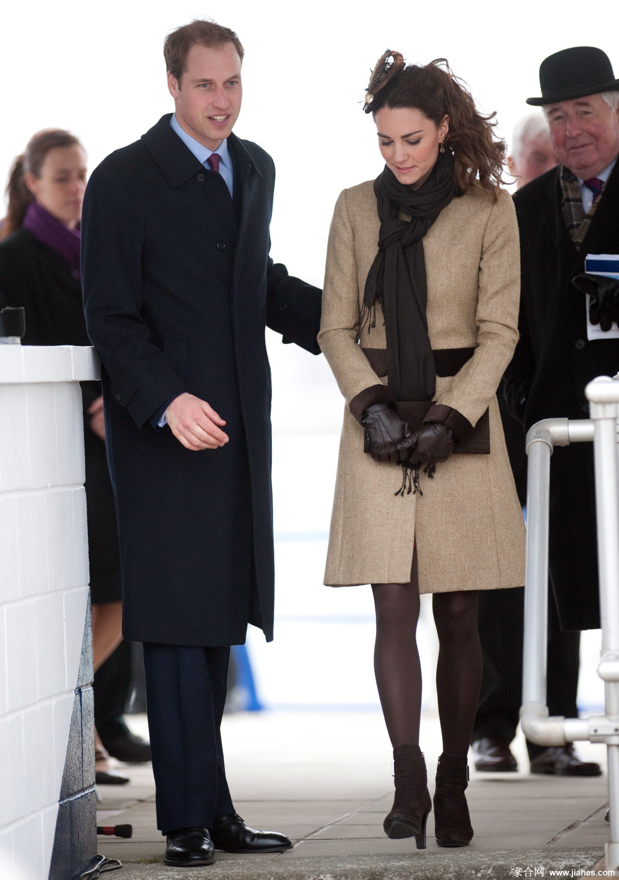 [CELEBRITY NYLON]Kate Middleton in nylon stockings,pantyhose,tights 9[4]