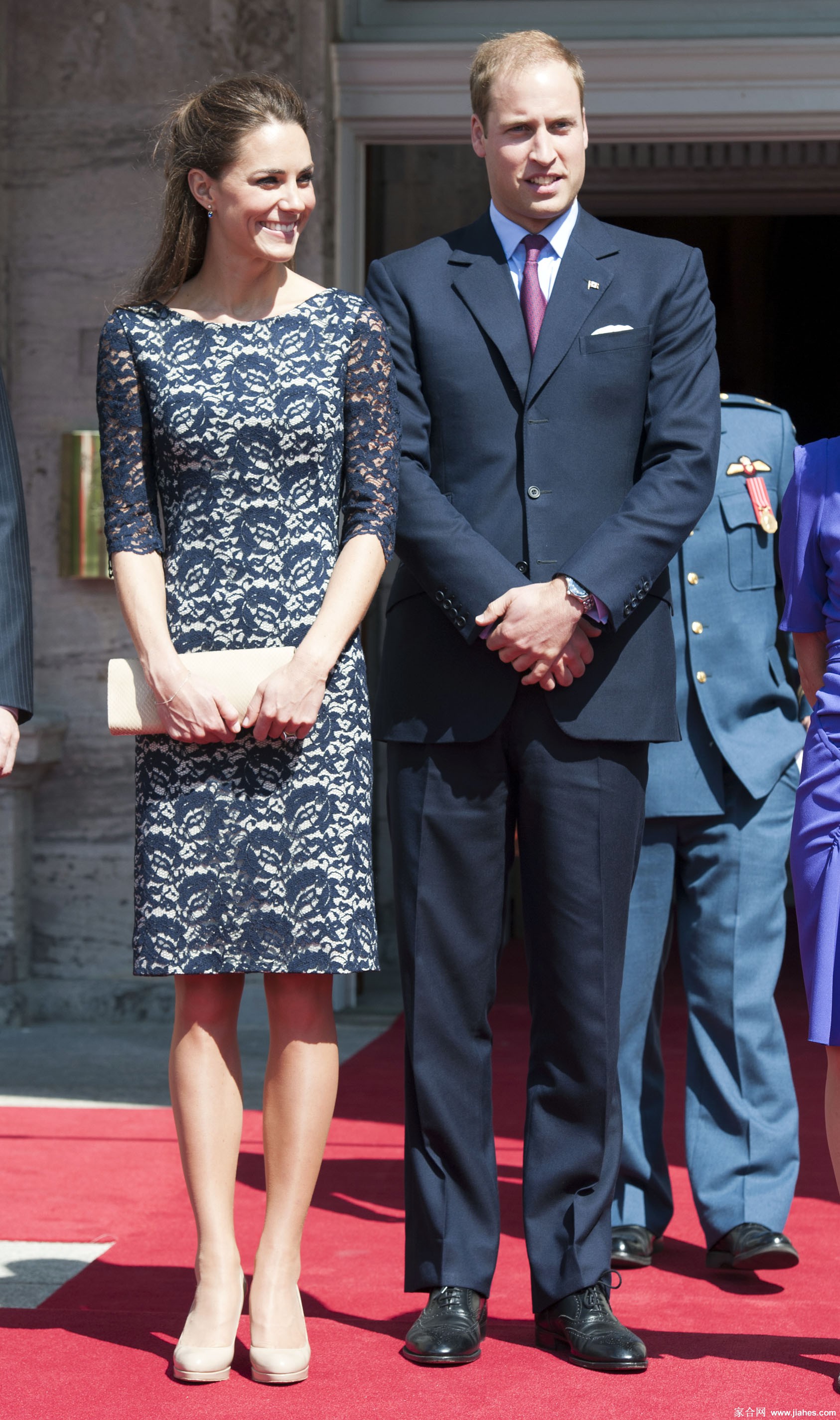 [CELEBRITY NYLON]Kate Middleton in nylon stockings,pantyhose,tights 9[8]