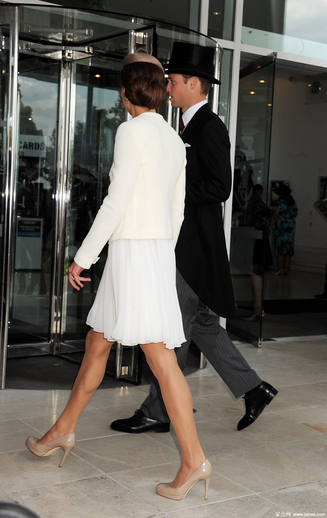 [CELEBRITY HOSIERY]Kate Middleton in nylon stockings,pantyhose,tights 13[3]