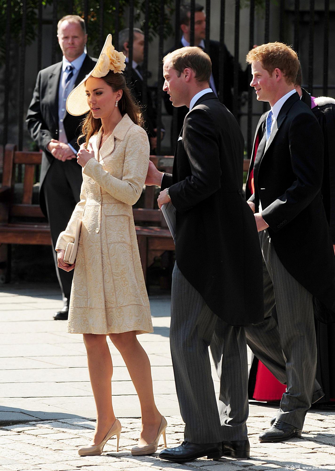 [CELEBRITY NYLON]Kate Middleton in nylon stockings,pantyhose,tights 15[7]