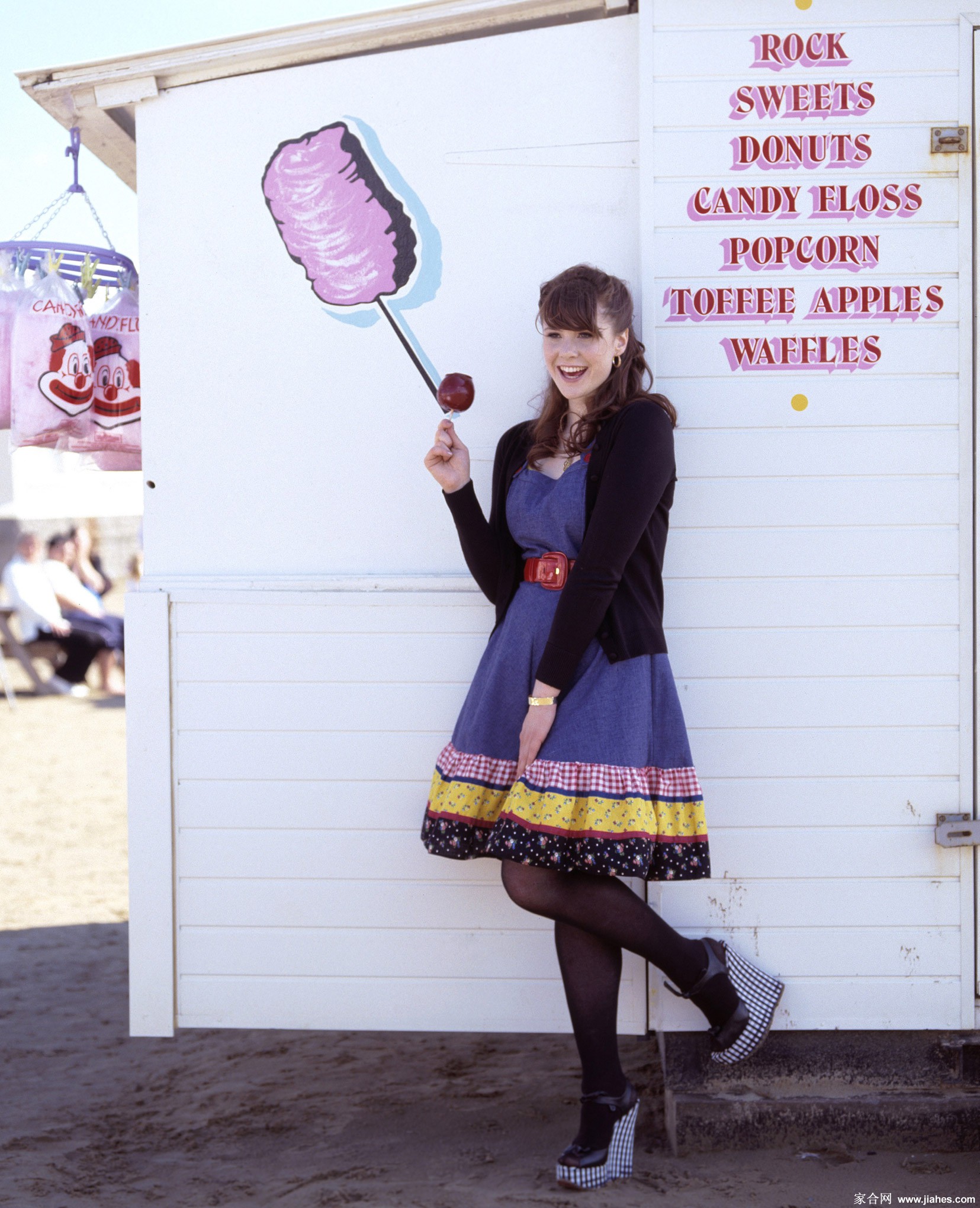 [CELEBRITY PANTYHOSE]Kate Nash in nylon stockings,pantyhose,tights[2]