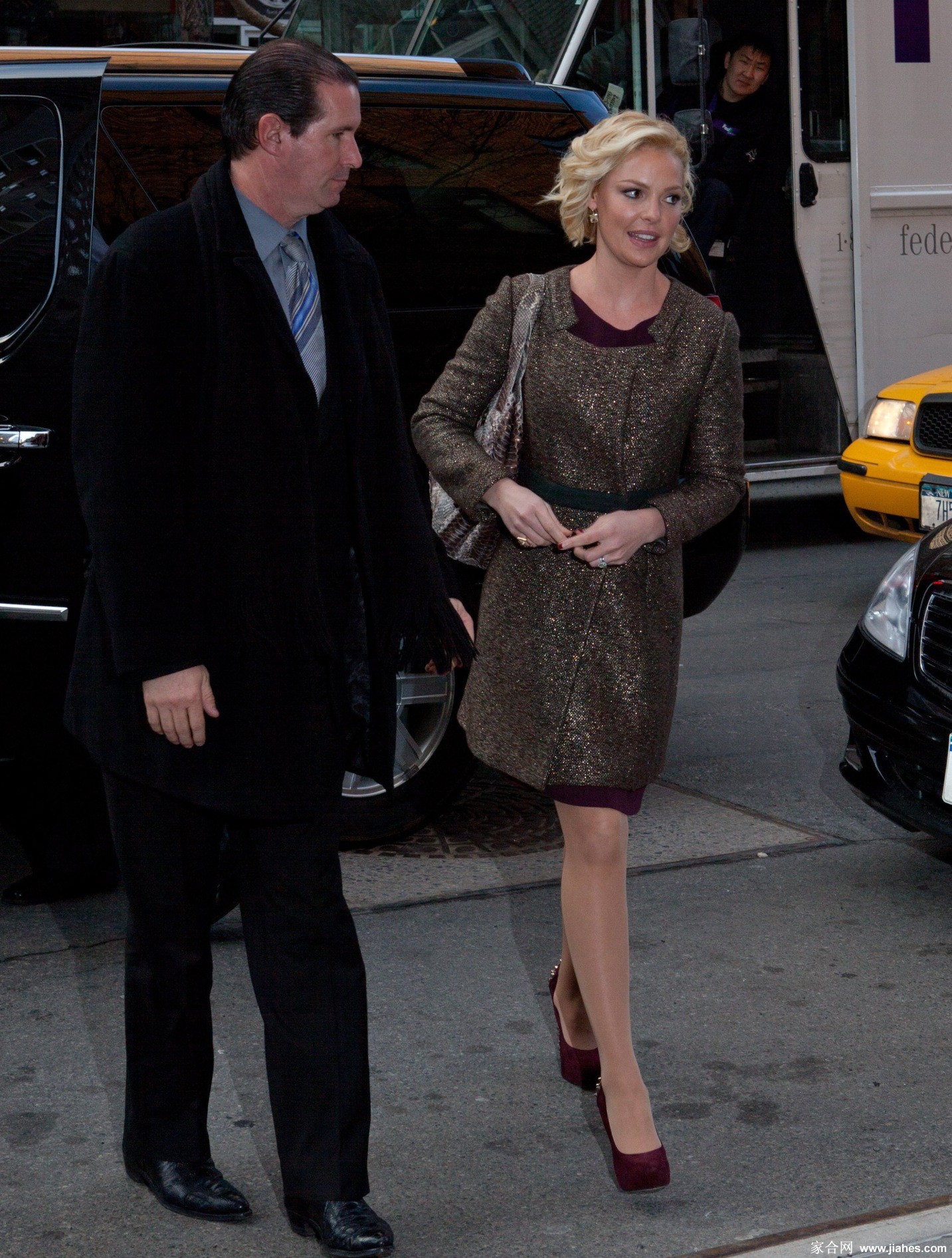[CELEBRITY PANTYHOSE]Katherine Heigl in nylon stockings,pantyhose,tights[10]
