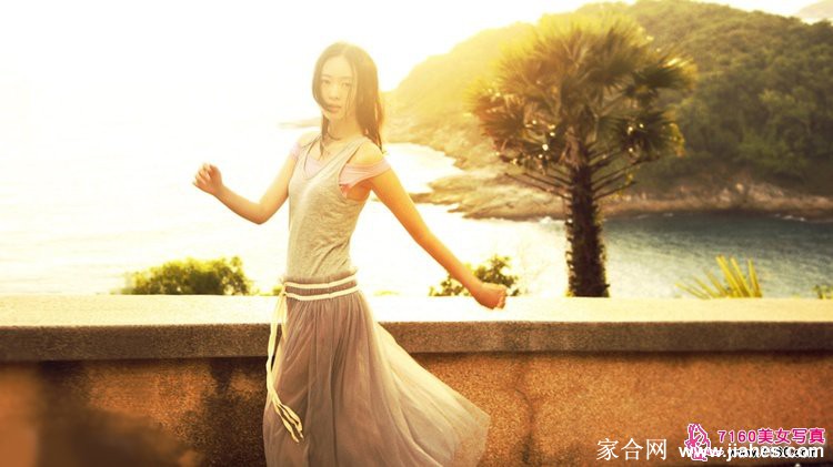 童瑶展露纯真妩媚风采[3]