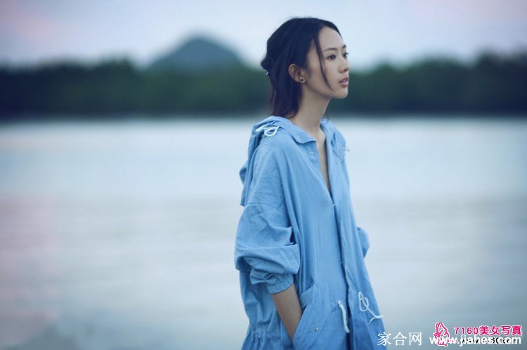 童瑶展露纯真妩媚风采[5]