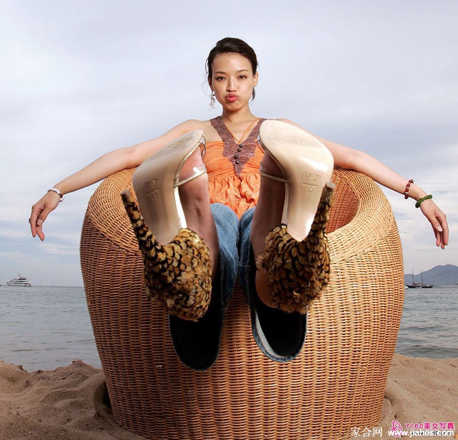 美艳舒淇吹起海风香艳[10]
