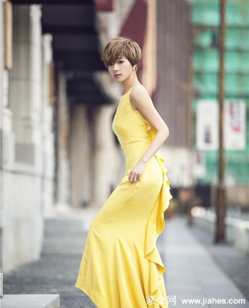 万茜黄艳长裙尽展绝美[3]