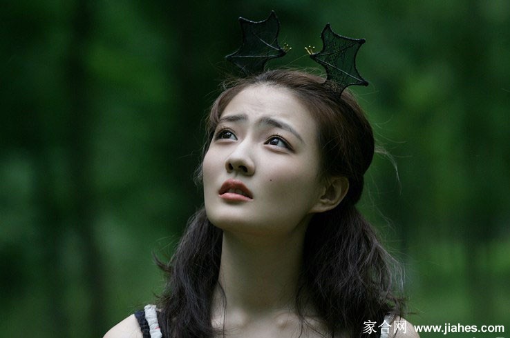 徐璐森野性魅惑显纯真[4]