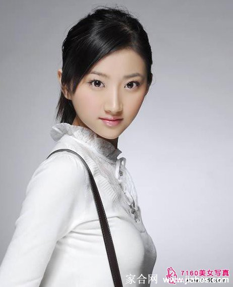 景家有女景甜最美[26]