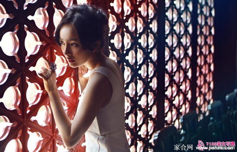 杨幂复古华美@时尚芭[12]