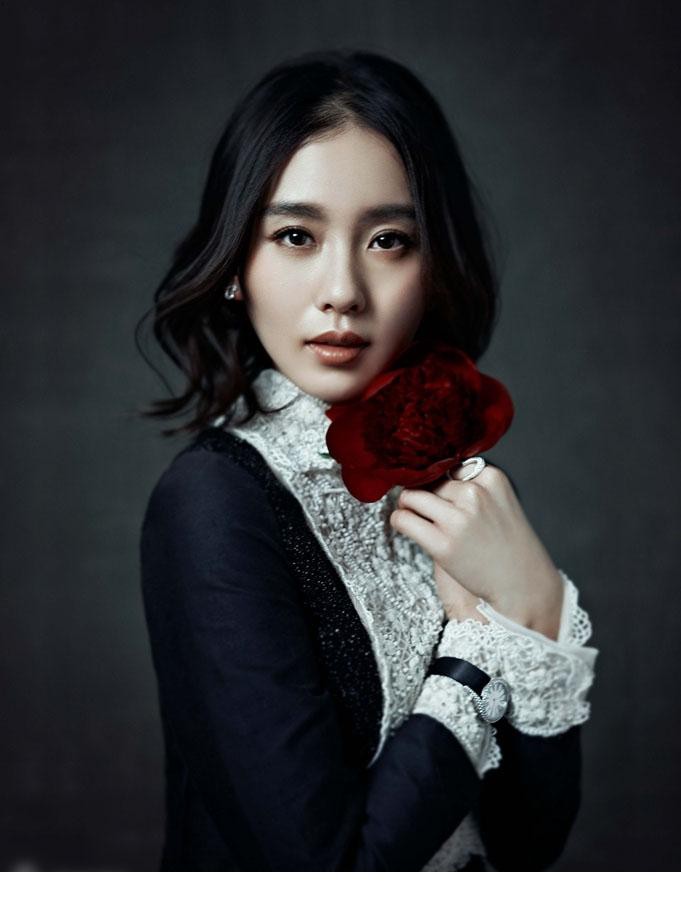 刘诗诗温婉清丽写真 甜美浅笑美丽迷人[6]