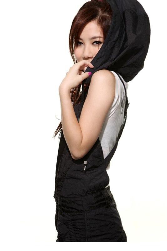 可爱女生邓紫棋高清写真[2]