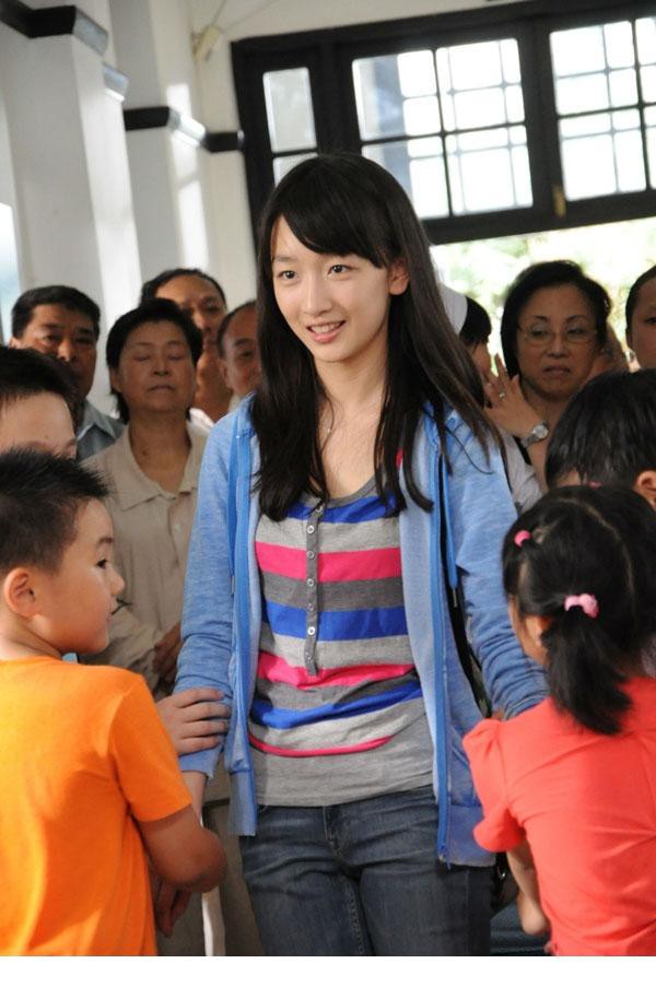 周冬雨倾城之泪清纯甜美剧照 青春搭档李治廷唯美催泪[6]